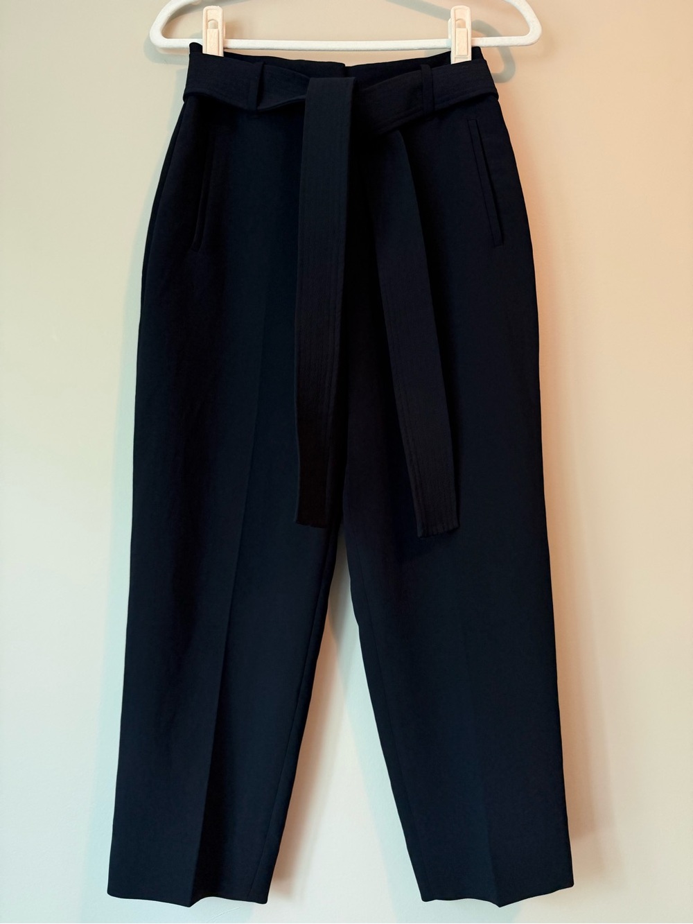 Wilfred Black Belted Tapered Trousers Sz 4 High Rise Ankle Pants